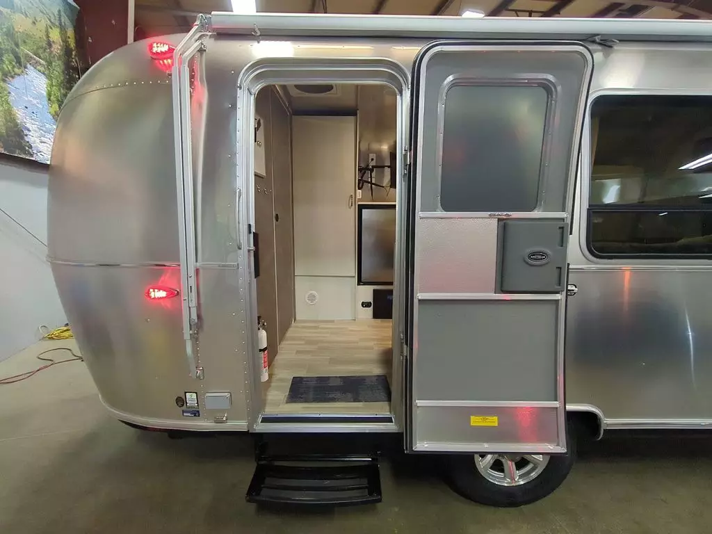 2024-Airstream-Bambi-22FB-Travel-Trailer-RV-2.webp