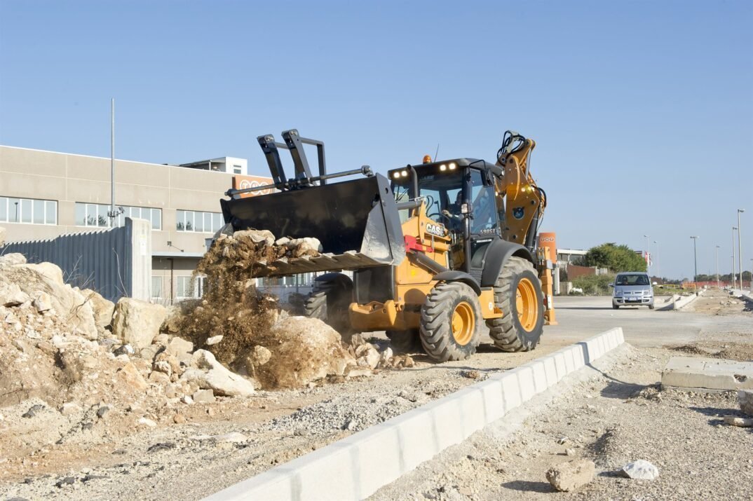 Case-590ST-Backhoe-5.jpg
