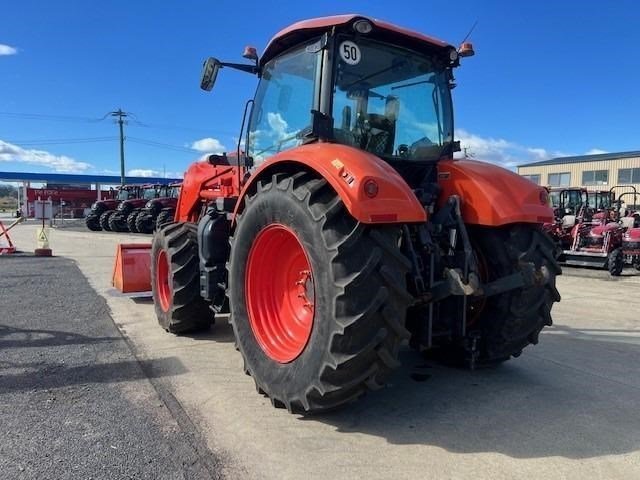 Kubota-M7131_2.jpg