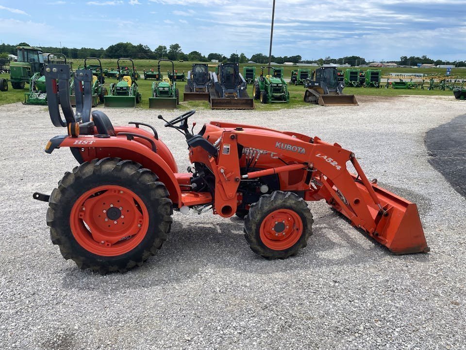 Kubota-Tractor-L3200.jpg