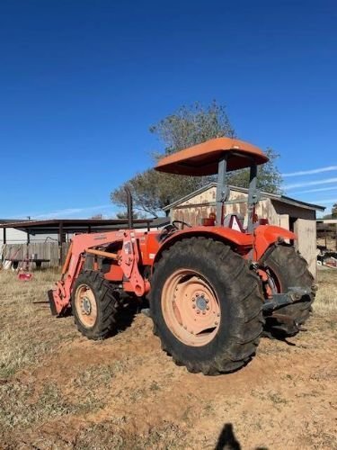 Used-2007-Kubota-M7040-Tractor.jpg