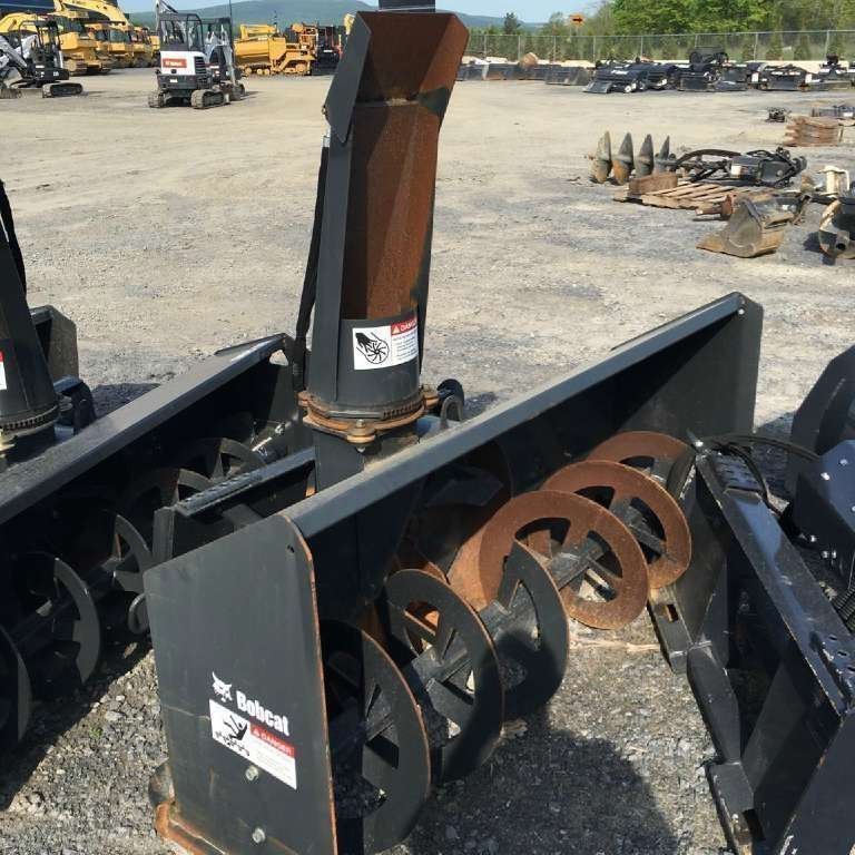 Used-2014-Bobcat-SB240-Snowblower.jpg
