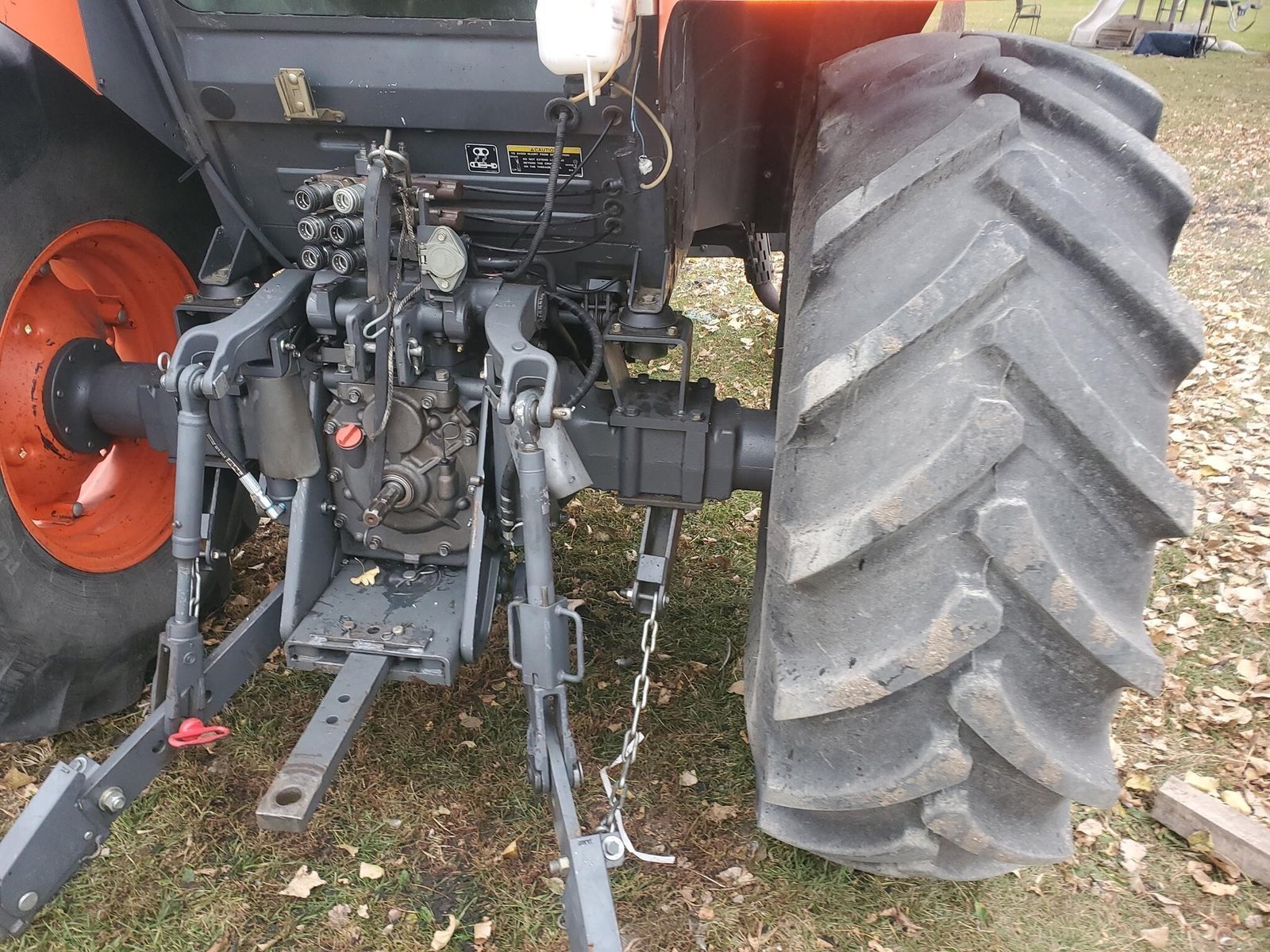 Used-Kubota-M9540-Tractor_4.jpg